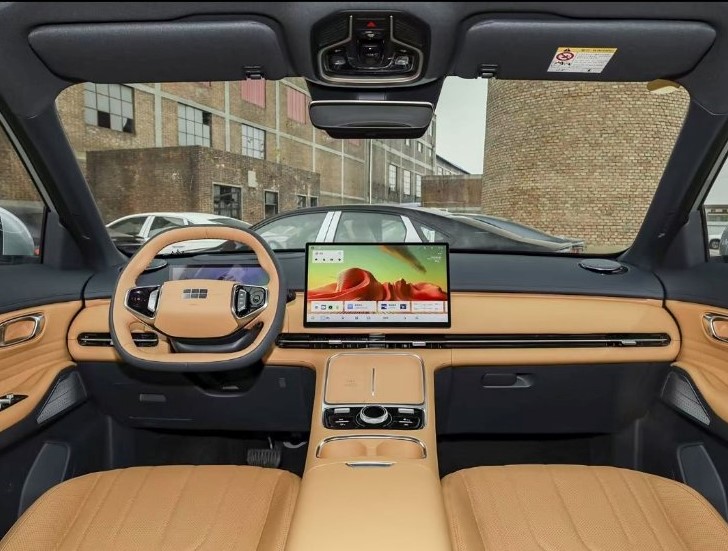 салон Geely starship7