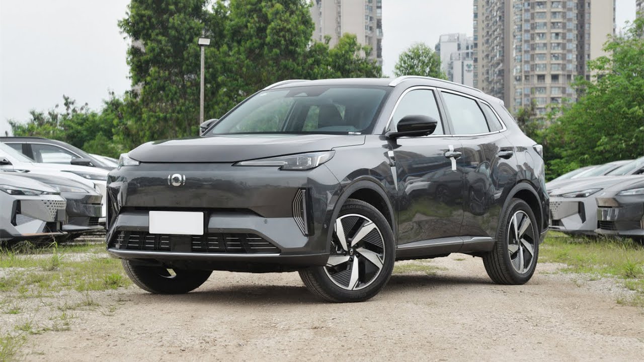 Changan-Qiyuan-Q05 4