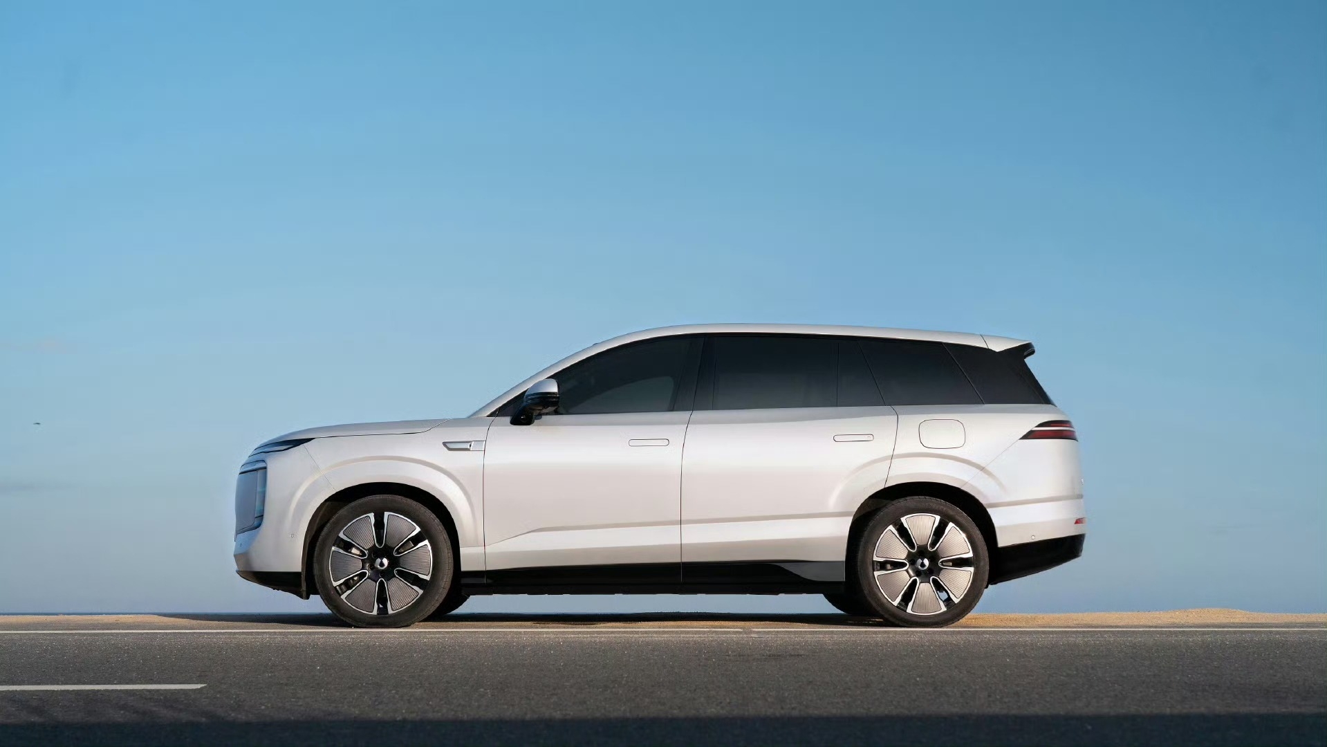 denza n8 L-3 glavnaia